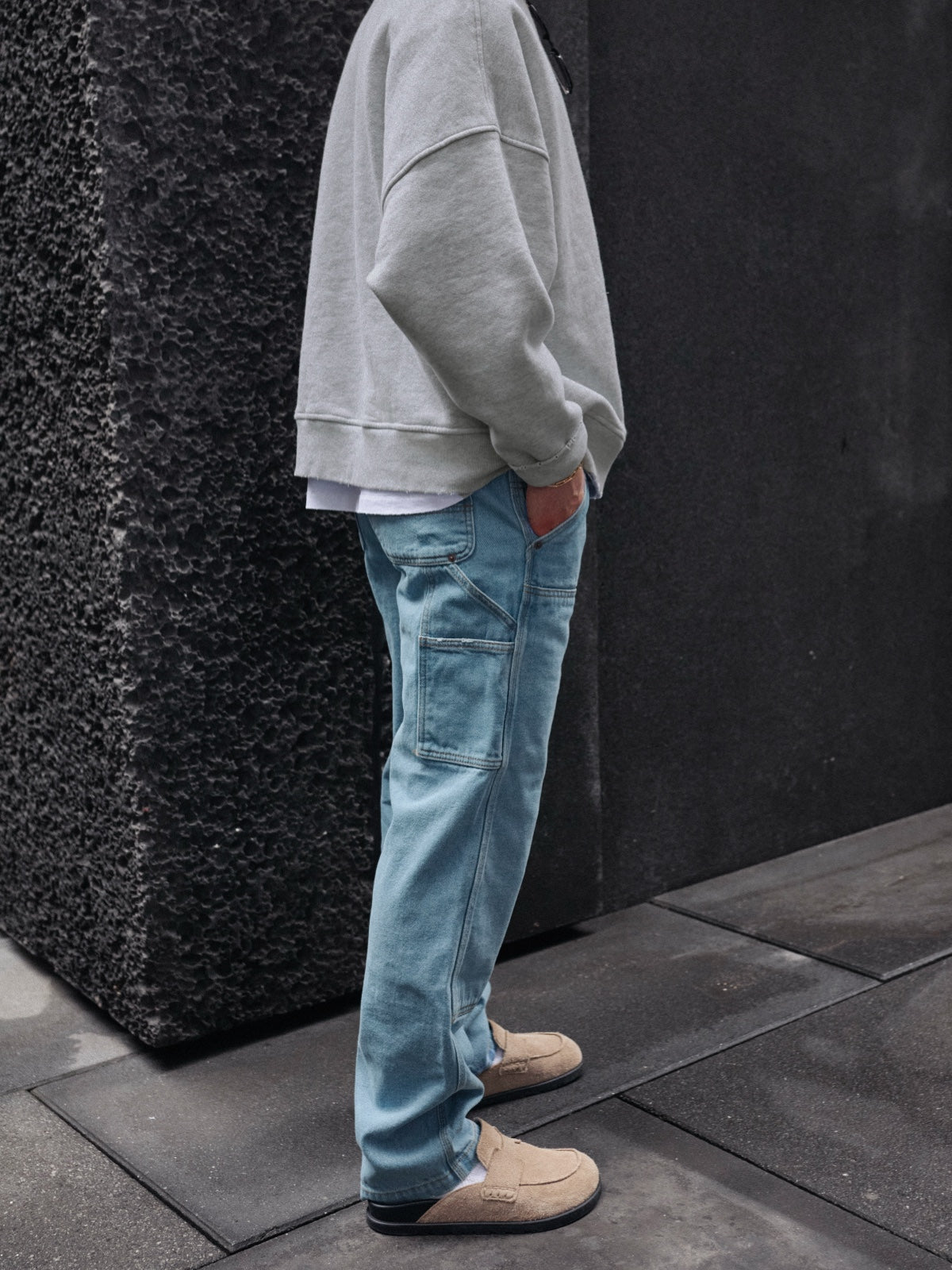 LIGHT BLUE