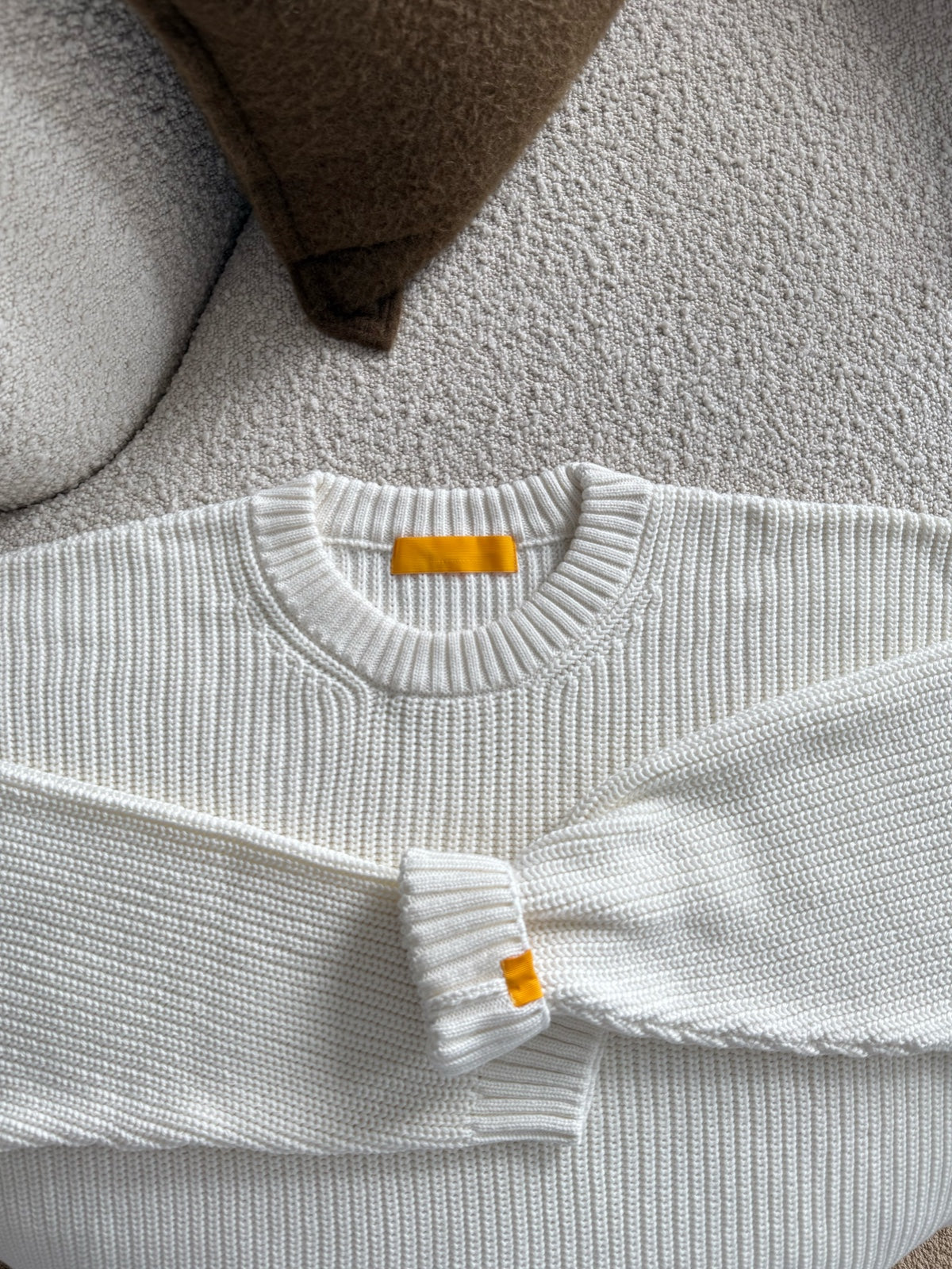 OFF-WHITE